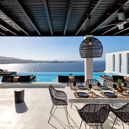 Villa Psarou Black