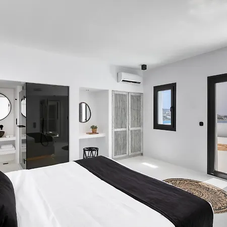 Psarou Black Villa