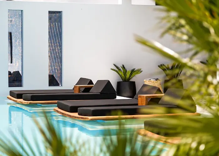 Psarou Black Villa *