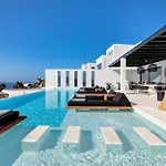 Villa Psarou Black *