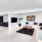 Psarou Black Villa *