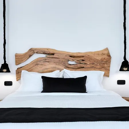 Psarou Black Mykonos Town
