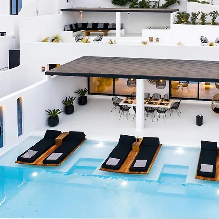 Psarou Black Villa Mykonos Town