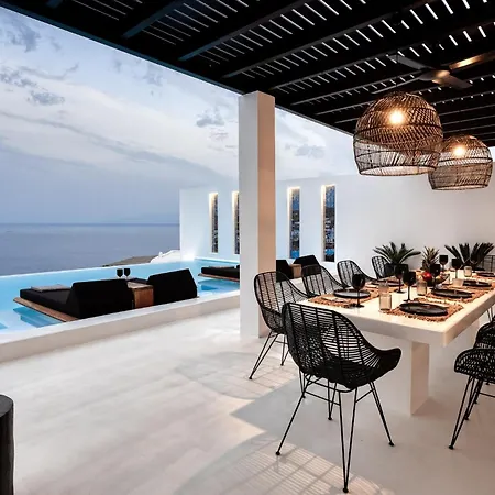 Psarou Black Villa