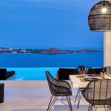 Psarou Black * Mykonos Town