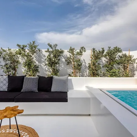 Psarou Black Villa