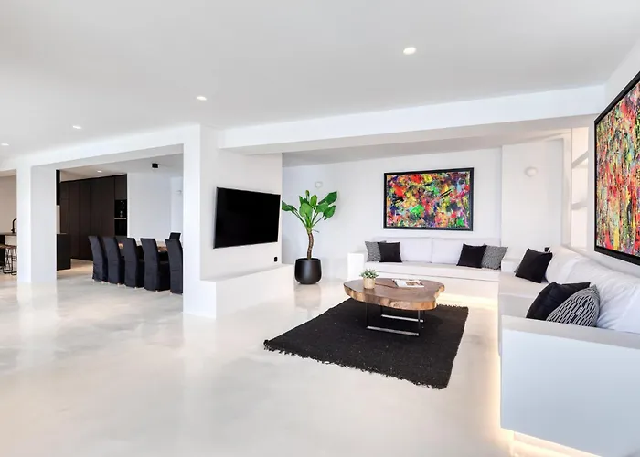 Psarou Black Willa *