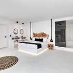 Psarou Black וילה