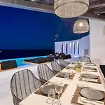 Villa Psarou Black