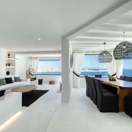 Psarou Black * Mykonos Town