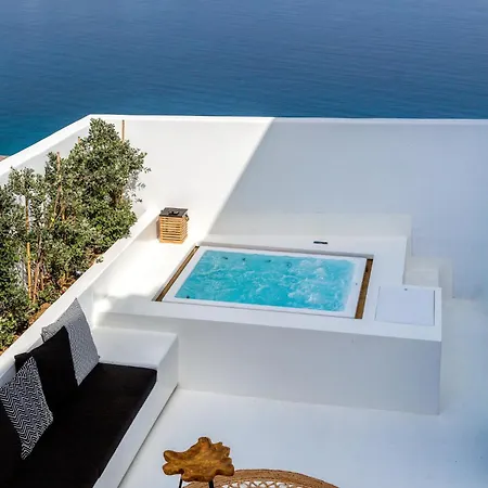 Villa Psarou Black