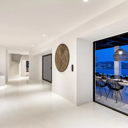 别墅 Psarou Black *