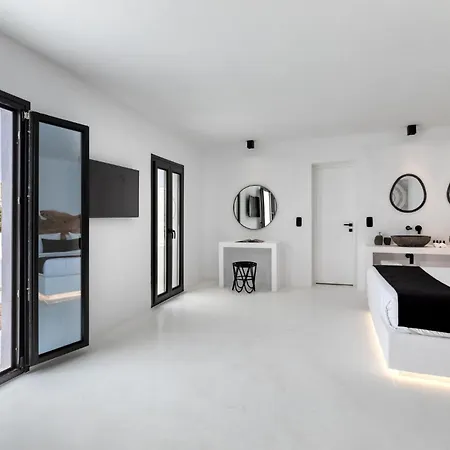 Psarou Black Villa