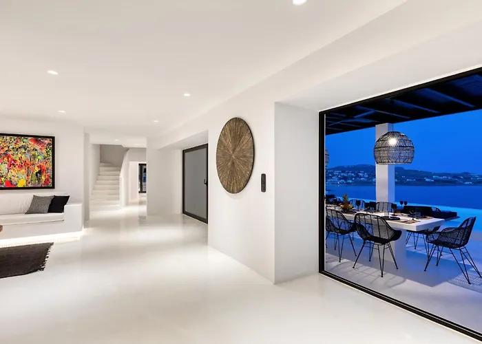 Willa Psarou Black *