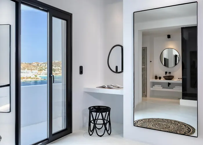 Willa Psarou Black Platys Gialos (Mykonos)