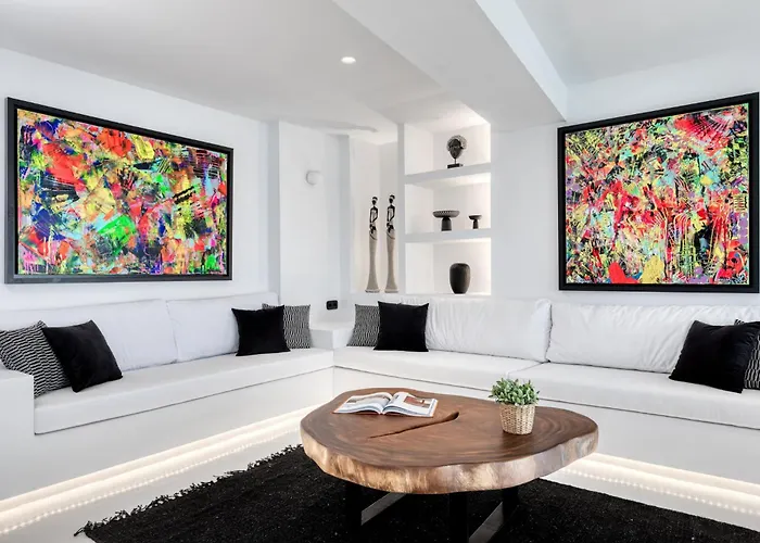 Willa Psarou Black Platys Gialos (Mykonos)