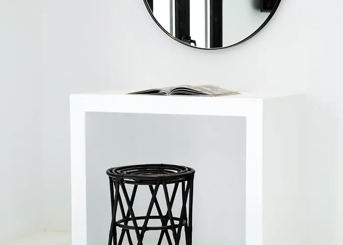 Psarou Black Platys Gialos (Mykonos)