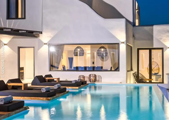 Psarou Black Villa *