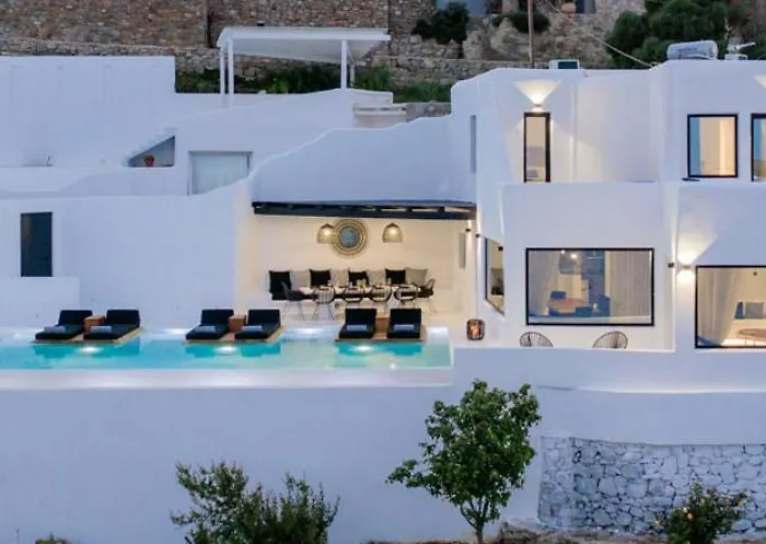 Psarou Black Platys Gialos (Mykonos)