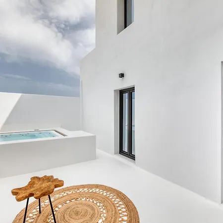 Psarou Black * Platys Gialos (Mykonos)